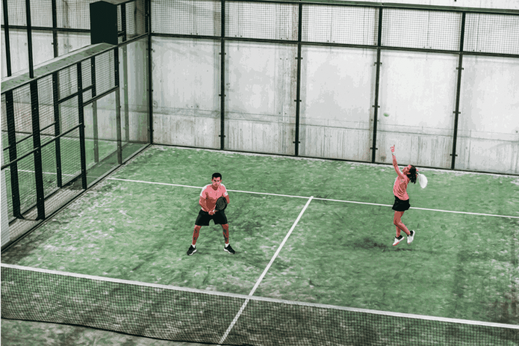 bisnis lapangan padel